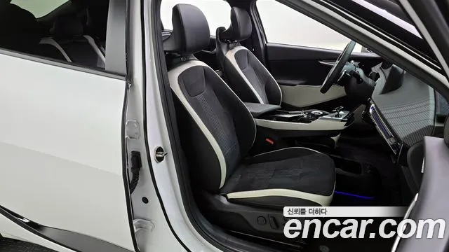 Kia EV6 2023 Белый из Кореи, фото 3