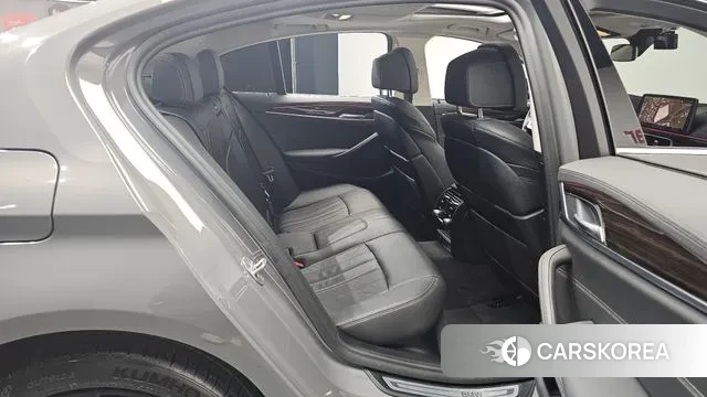 BMW 5 Series (G30) 2021 Серый из Кореи, фото 3