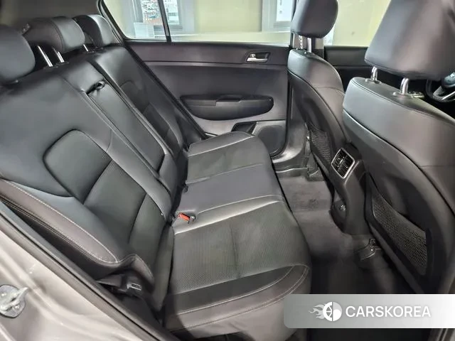 Kia Sportage The Bold 2021 Серый из Кореи, фото 3