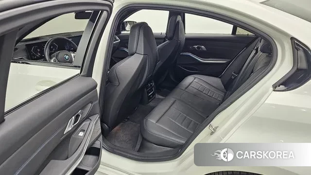 BMW 3 Series (G20) 2024 Белый из Кореи, фото 3