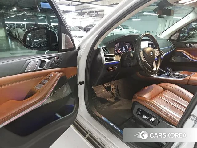 BMW X7 (G07) 2021 Белый из Кореи, фото 3