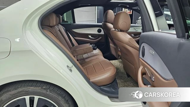 Mercedes-Benz E-Class W213 2020 Белый из Кореи, фото 3