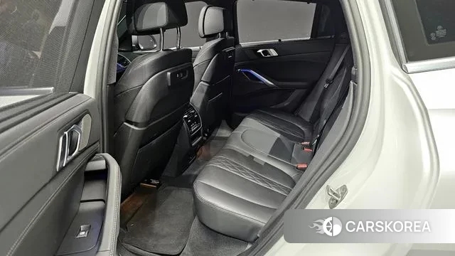 BMW X6 (G06) 2023 Белый из Кореи, фото 3