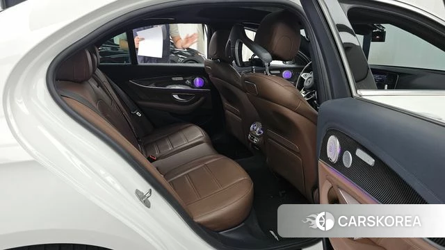 Mercedes-Benz E-Class W213 2018 Белый из Кореи, фото 3
