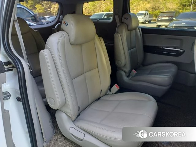 Kia The New Carnival 2018 Жемчужный цвет из Кореи, фото 3
