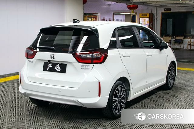 Honda Fit 2021 Белый из Китая, фото 3