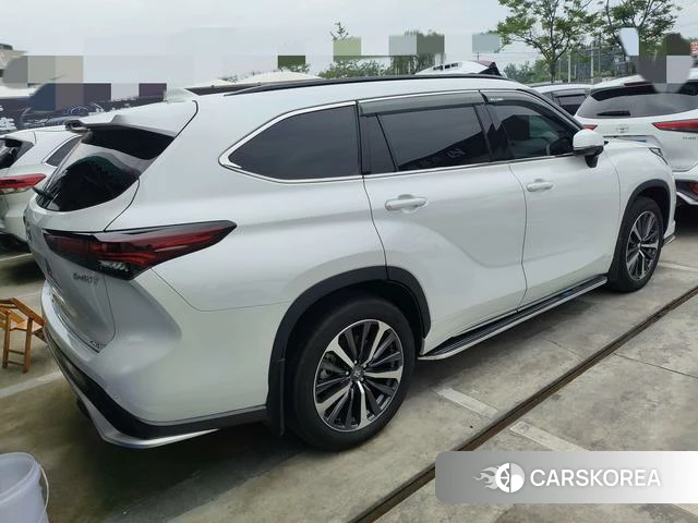 Toyota Crown Lufang 2024 Белый из Китая, фото 3