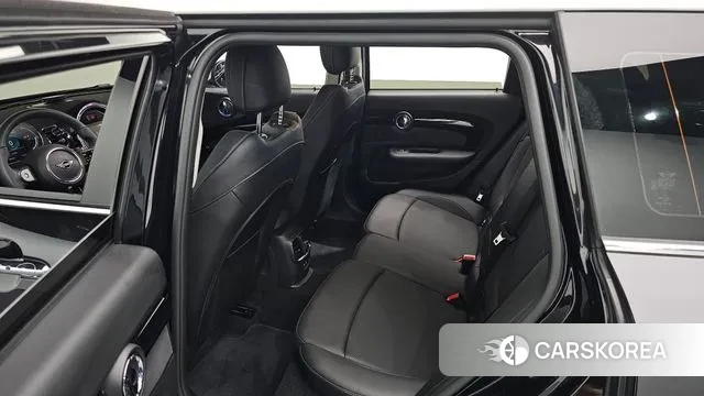 Mini Cooper Clubman 2023 Черный из Кореи, фото 3