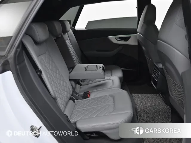 Audi Q8 (4M) 2021 Белый из Кореи, фото 3