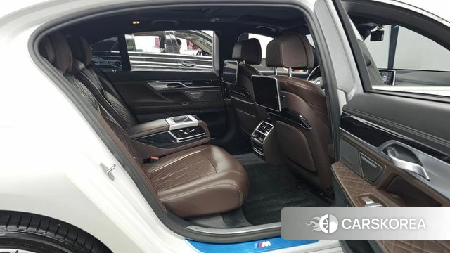 BMW 7 Series (G11) 2021 Белый из Кореи, фото 3