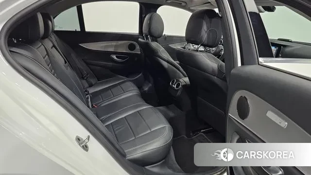 Mercedes-Benz E-Class W213 2019 Белый из Кореи, фото 3