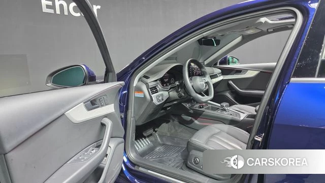 Audi A4 (B9) 2023 Синий из Кореи, фото 3