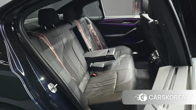 BMW 5 Series (G30) 2022 Черный из Кореи, фото 3