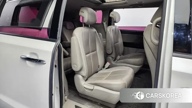 Kia The New Carnival 2018 Белый из Кореи, фото 3