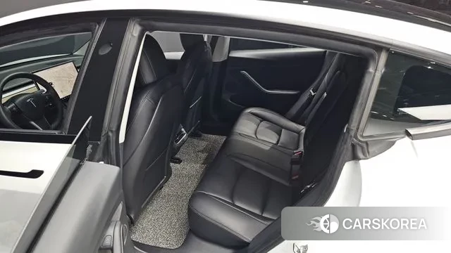 Tesla Model 3 2021 Белый из Кореи, фото 3