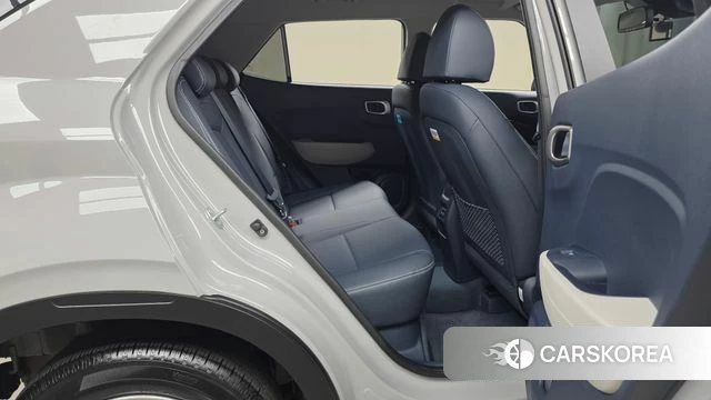 Hyundai Venue 2024 Серебристо-серый из Кореи, фото 3