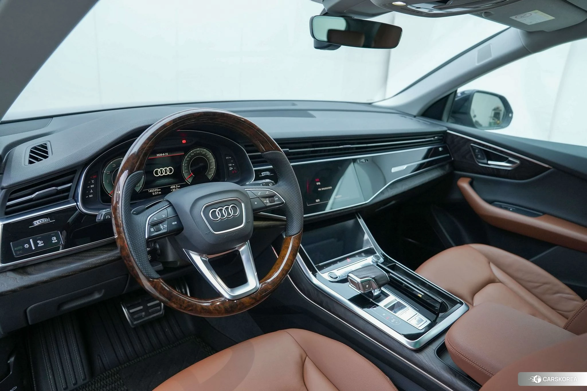 Audi Q8 2020 Черный из Китая, фото 3
