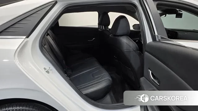 Hyundai Avante (CN7) 2022 Белый из Кореи, фото 3