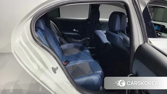 Mercedes-Benz A-Class W177 2019 Белый из Кореи, фото 3