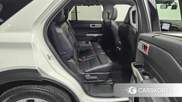 Ford Explorer 6th Generation 2023 Белый из Кореи, фото 3