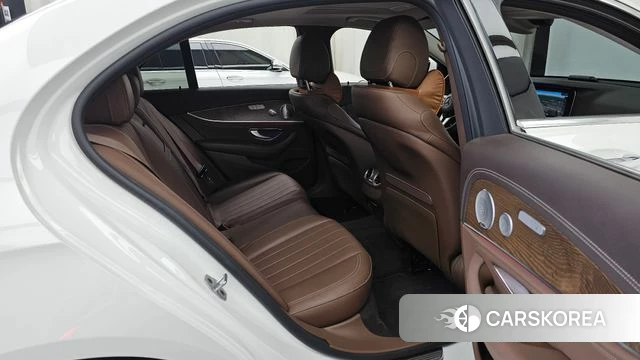 Mercedes-Benz E-Class W213 2020 Белый из Кореи, фото 3