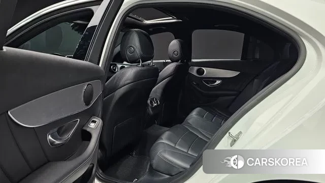 Mercedes-Benz C-Class W205 2018 Белый из Кореи, фото 3