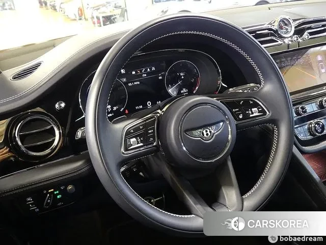 Bentley Bentayga 2021 Белый из Кореи, фото 3