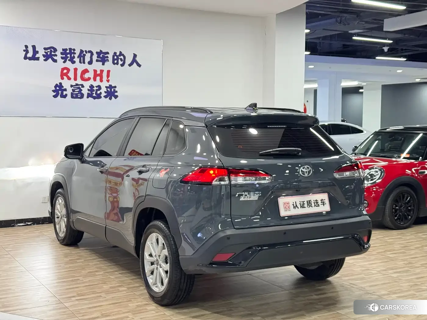 Toyota Frontlander 2026 Silver/gray из Китая, фото 3