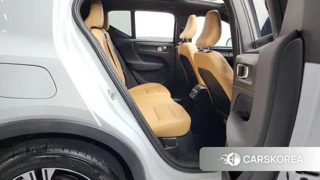 Volvo XC40 2020 Белый из Кореи, фото 3