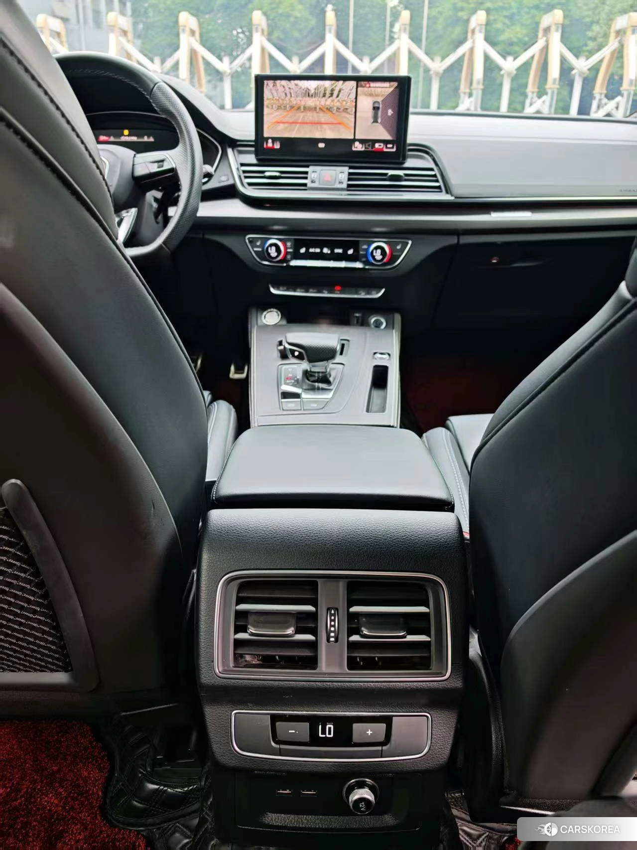 Audi Q5L 2023 Черный из Китая, фото 3