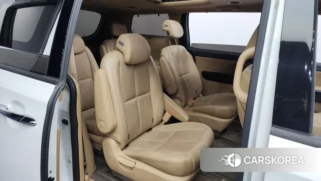 Kia The New Carnival 2018 Белый из Кореи, фото 3