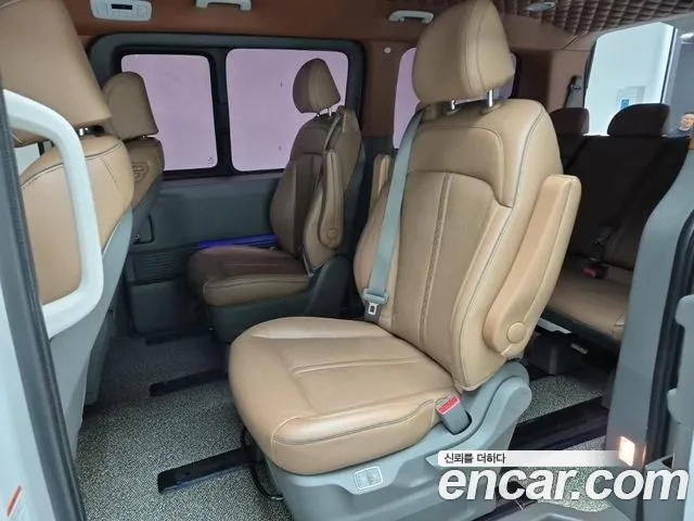 Hyundai Staria 2021 Белый из Кореи, фото 3