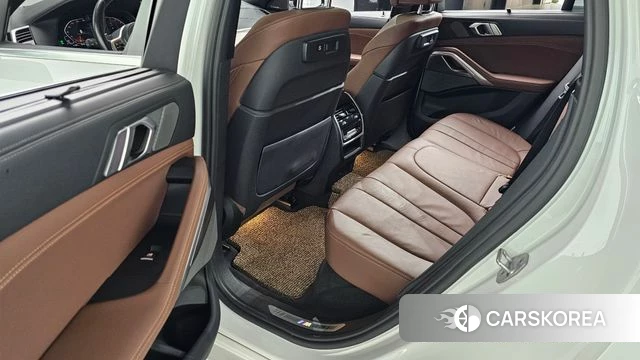 BMW X6 (G06) 2021 Белый из Кореи, фото 3