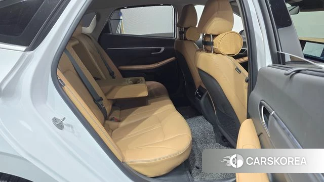 Hyundai Sonata D Edge Hybrid (DN8) 2025 Белый из Кореи, фото 3