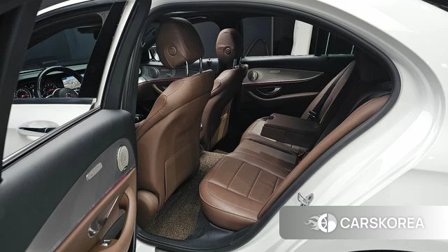 Mercedes-Benz E-Class W213 2018 Белый из Кореи, фото 3