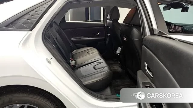 Hyundai The New Avante (CN7) 2024 Белый из Кореи, фото 3