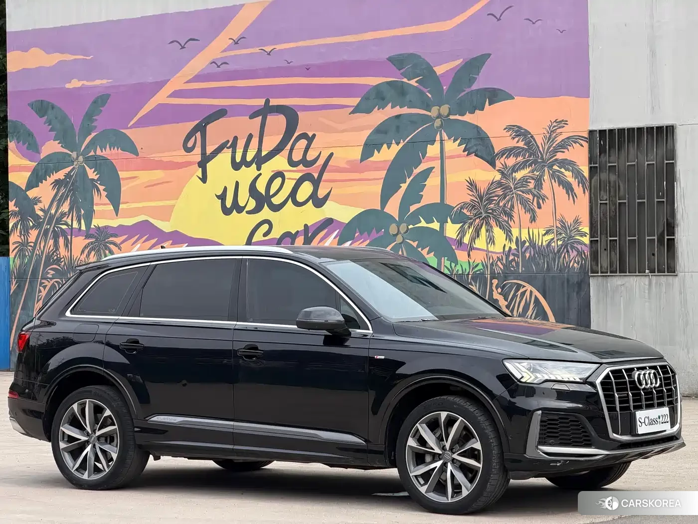 Audi Q7 2020 Черный из Китая, фото 3
