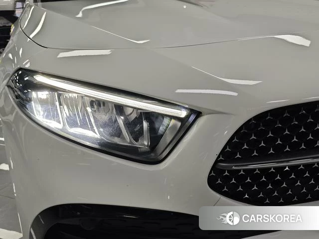 Mercedes-Benz Class A 2023 Белый из Китая, фото 3