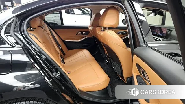 BMW 3 Series (G20) 2023 Черный из Кореи, фото 3