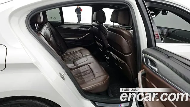 BMW 5 Series (G30) id 2698102 из Кореи 3