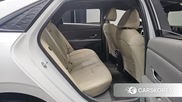 Hyundai The New Avante (CN7) 2024 Белый из Кореи, фото 3