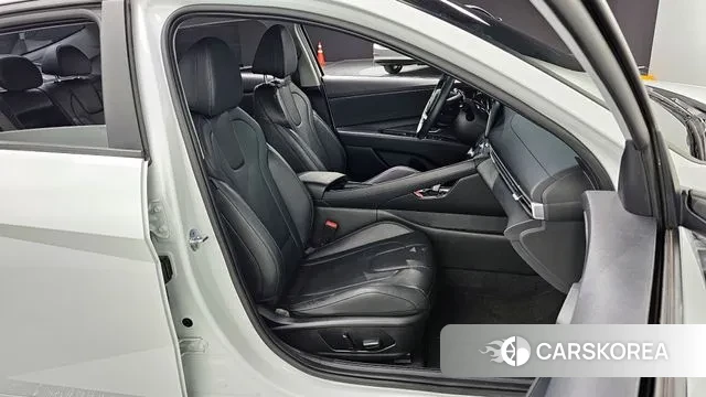 Hyundai Avante (CN7) 2022 Белый из Кореи, фото 3