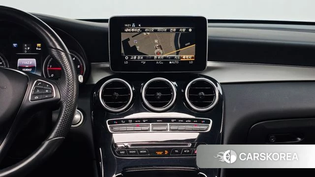 Mercedes-Benz GLC-Class X253 2018 Белый из Кореи, фото 3
