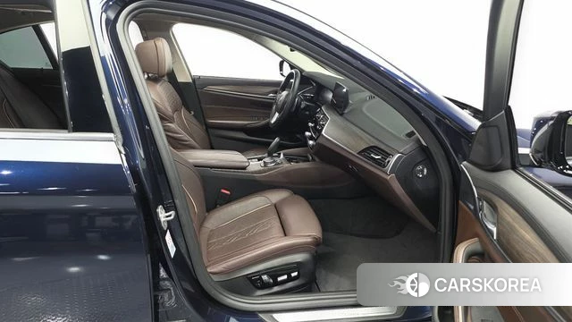 BMW 5 Series (G30) 2019 Синий из Кореи, фото 3