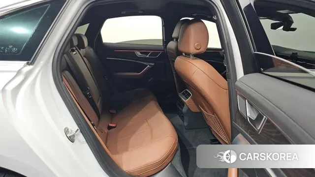 Audi A6 (C8) 2022 Белый из Кореи, фото 3