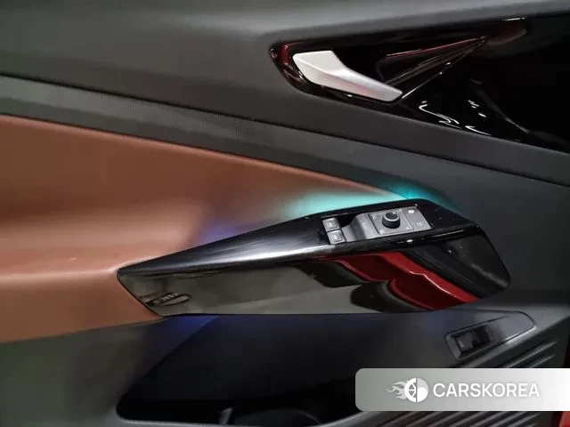 Volkswagen ID.4 2023 Красный из Кореи, фото 3