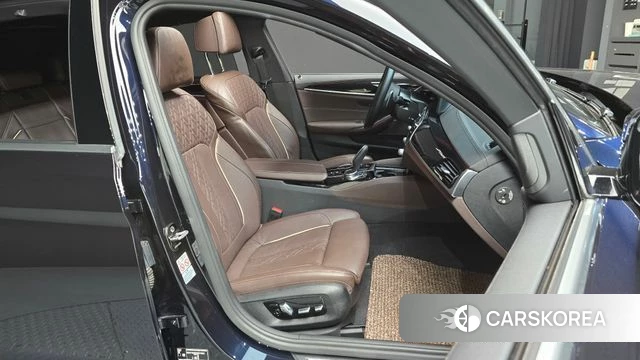 BMW 5 Series (G30) 2022 Синий из Кореи, фото 3