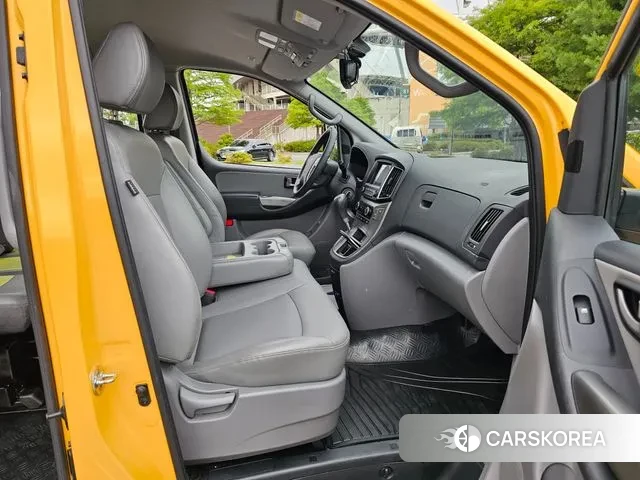 Hyundai The New Grand Starex 2021 Желтый из Кореи, фото 3