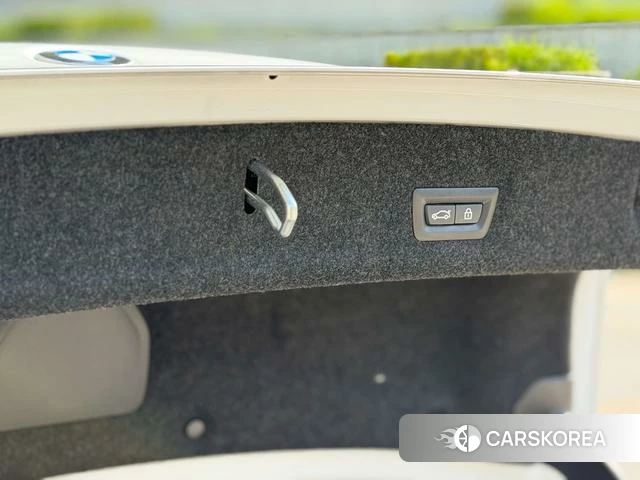 BMW 3 series 2023 Белый из Китая, фото 3