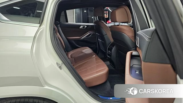 BMW X6 (G06) 2021 Белый из Кореи, фото 3